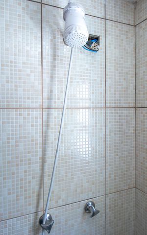 Apartamento à venda com 52m², 2 quartos e 1 vaga Apartamento à venda com 52m², 2 quartos e 1 vagaBanheiro