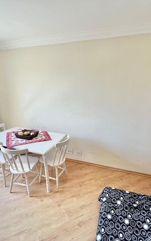 Apartamento à venda com 76m², 3 quartos e 1 vaga Apartamento à venda com 76m², 3 quartos e 1 vagaSala