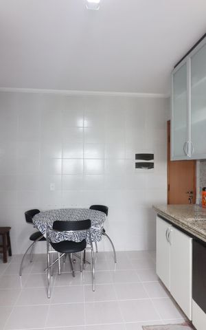 Apartamento à venda com 101m², 3 quartos e 2 vagasCozinha e Área de Serviço