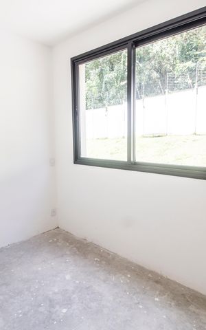 Casa de condomínio à venda com 214m², 4 quartos e 2 vagas Casa de condomínio à venda com 214m², 4 quartos e 2 vagasSuíte 4