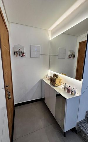 Apartamento à venda com 150m², 3 quartos e 2 vagas Apartamento à venda com 150m², 3 quartos e 2 vagasSala