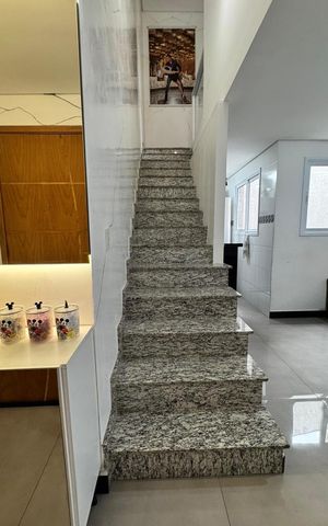 Apartamento à venda com 150m², 3 quartos e 2 vagas Apartamento à venda com 150m², 3 quartos e 2 vagasSala