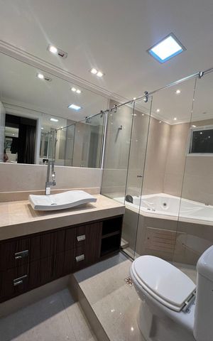 Apartamento à venda com 157m², 3 quartos e 4 vagas