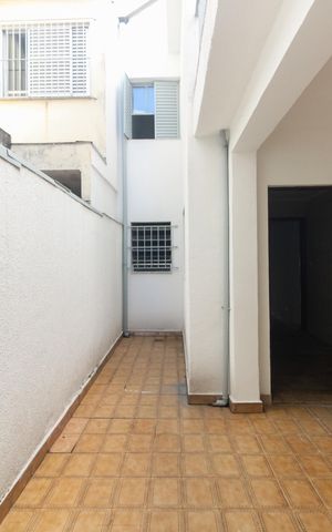 Casa à venda com 123m², 2 quartos e 1 vaga Casa à venda com 123m², 2 quartos e 1 vagaÁrea de Serviço e Quintal