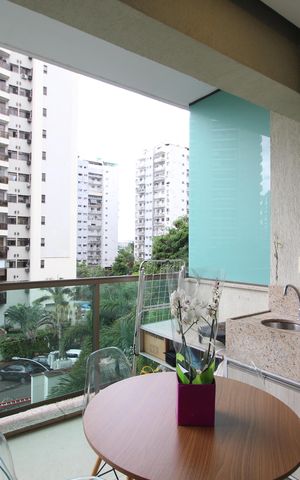 Apartamento à venda com 72m², 2 quartos e 1 vagaVaranda