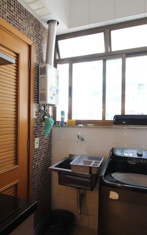 Apartamento à venda com 72m², 2 quartos e 1 vagaÁrea de Serviço