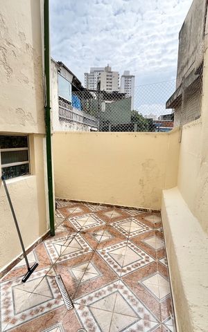Casa à venda com 214m², 3 quartos e 4 vagas Casa à venda com 214m², 3 quartos e 4 vagasedicula
