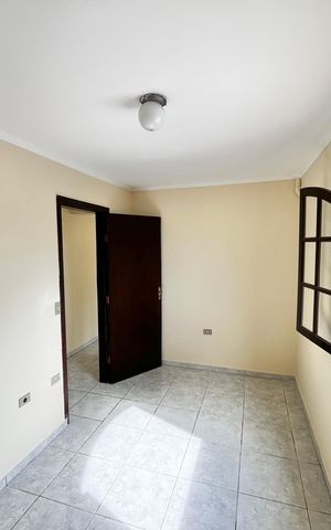 Casa à venda com 214m², 3 quartos e 4 vagas Casa à venda com 214m², 3 quartos e 4 vagasQuarto 2