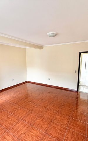 Casa à venda com 214m², 3 quartos e 4 vagas Casa à venda com 214m², 3 quartos e 4 vagasSala