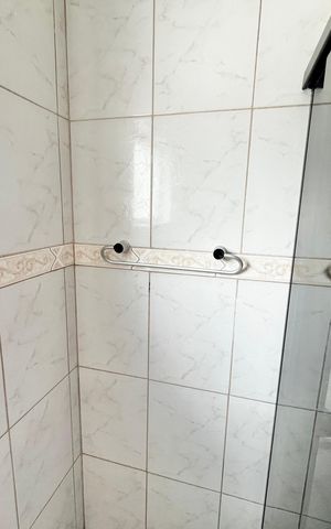 Casa à venda com 214m², 3 quartos e 4 vagas Casa à venda com 214m², 3 quartos e 4 vagasBanheiro