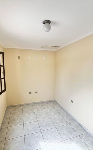 Casa à venda com 214m², 3 quartos e 4 vagas Casa à venda com 214m², 3 quartos e 4 vagasQuarto 2