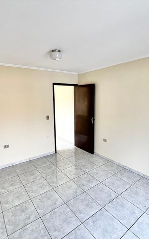 Casa à venda com 214m², 3 quartos e 4 vagas Casa à venda com 214m², 3 quartos e 4 vagasQuarto Suíte
