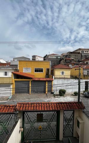 Casa à venda com 214m², 3 quartos e 4 vagas Casa à venda com 214m², 3 quartos e 4 vagasQuarto Suíte Varanda