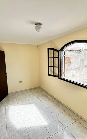 Casa à venda com 214m², 3 quartos e 4 vagas Casa à venda com 214m², 3 quartos e 4 vagasQuarto 2