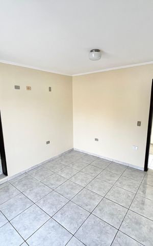 Casa à venda com 214m², 3 quartos e 4 vagas Casa à venda com 214m², 3 quartos e 4 vagasQuarto Suíte