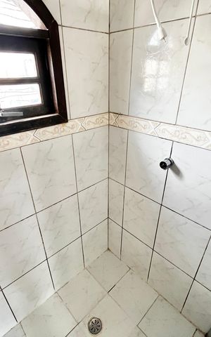 Casa à venda com 214m², 3 quartos e 4 vagas Casa à venda com 214m², 3 quartos e 4 vagasBanheiro da Suite