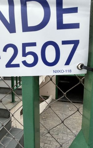 Casa à venda com 214m², 3 quartos e 4 vagas Casa à venda com 214m², 3 quartos e 4 vagasFachada/Placa