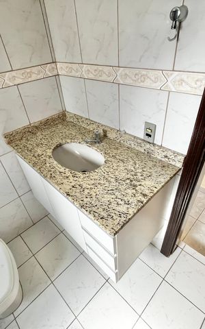 Casa à venda com 214m², 3 quartos e 4 vagas Casa à venda com 214m², 3 quartos e 4 vagasBanheiro