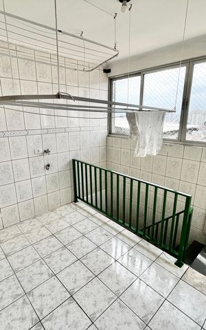 Casa à venda com 214m², 3 quartos e 4 vagas Casa à venda com 214m², 3 quartos e 4 vagasÁrea de Serviço
