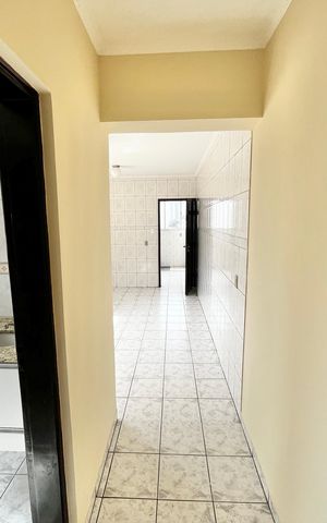 Casa à venda com 214m², 3 quartos e 4 vagas Casa à venda com 214m², 3 quartos e 4 vagasCorredor