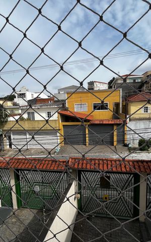 Casa à venda com 214m², 3 quartos e 4 vagas Casa à venda com 214m², 3 quartos e 4 vagasQuarto Suíte Varanda