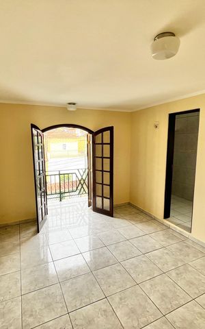 Casa à venda com 214m², 3 quartos e 4 vagas Casa à venda com 214m², 3 quartos e 4 vagasQuarto Suíte