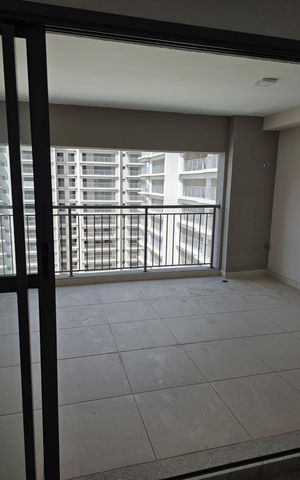 Apartamento à venda com 129m², 3 quartos e 1 vaga Apartamento à venda com 129m², 3 quartos e 1 vagaVaranda