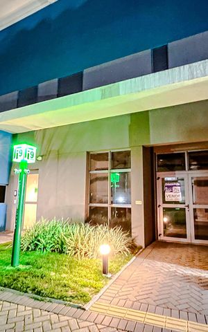 Apartamento à venda com 79m², 2 quartos e 1 vagaFachada com Plaquinha