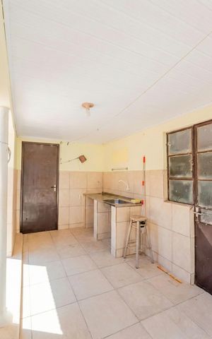 Casa à venda com 146m², 2 quartos e 5 vagas Casa à venda com 146m², 2 quartos e 5 vagasÁrea de serviço