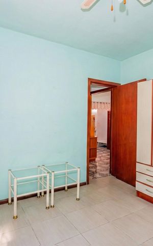 Casa à venda com 146m², 2 quartos e 5 vagas Casa à venda com 146m², 2 quartos e 5 vagasQuarto
