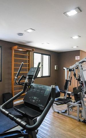 Apartamento à venda com 128m², 3 quartos e 2 vagas Apartamento à venda com 128m², 3 quartos e 2 vagasAcademia