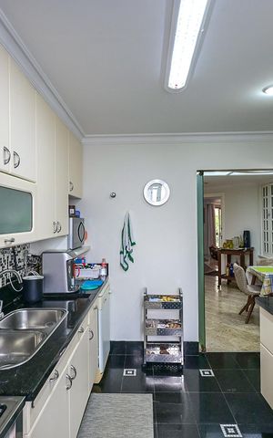 Apartamento à venda com 190m², 3 quartos e 3 vagasCozinha