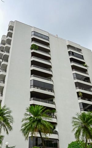 Apartamento à venda com 190m², 3 quartos e 3 vagasFachada