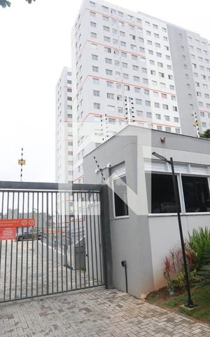 Apartamento à venda com 37m², 2 quartos e 1 vaga Apartamento à venda com 37m², 2 quartos e 1 vagaFachada