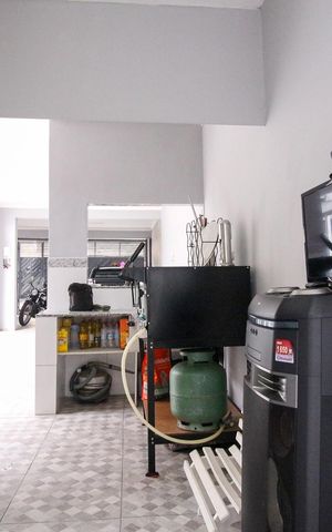 Casa à venda com 250m², 2 quartos e 3 vagas