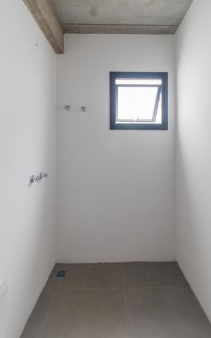 Casa de condomínio à venda com 120m², 3 quartos e 2 vagasBanheiro Social