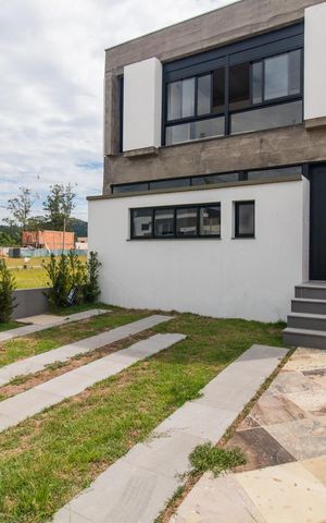 Casa de condomínio à venda com 120m², 3 quartos e 2 vagasFachada