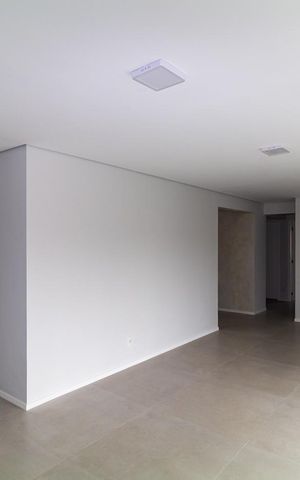 Apartamento à venda com 128m², 3 quartos e 2 vagas Apartamento à venda com 128m², 3 quartos e 2 vagasSala
