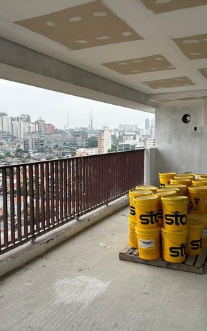 Apartamento à venda com 164m², 3 quartos e 3 vagas Apartamento à venda com 164m², 3 quartos e 3 vagasVaranda