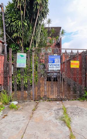 Casa à venda com 106m², 2 quartos e 3 vagasFachada