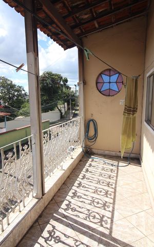 Casa à venda com 660m², 8 quartos e 5 vagasVaranda
