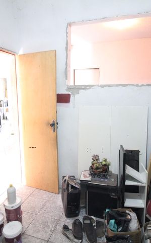 Casa à venda com 660m², 8 quartos e 5 vagasQuarto 4