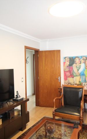 Apartamento para alugar com 217m², 3 quartos e 2 vagasSala