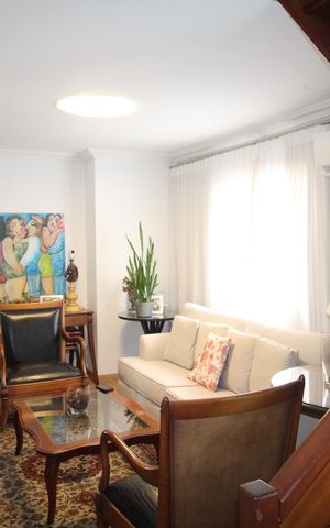 Apartamento para alugar com 217m², 3 quartos e 2 vagasSala