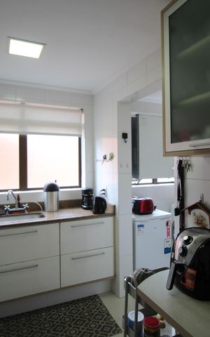 Apartamento para alugar com 217m², 3 quartos e 2 vagasCozinha