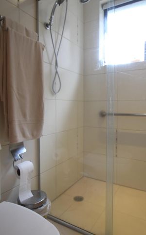 Apartamento para alugar com 217m², 3 quartos e 2 vagasBanheiro da Suíte 1