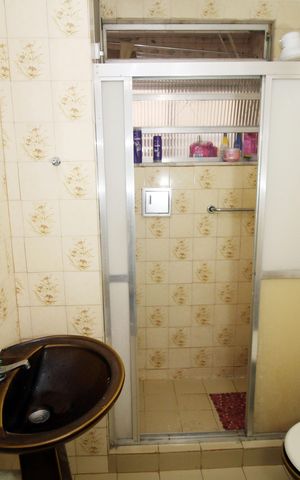 Apartamento à venda com 74m², 3 quartos e sem vagaBanheiro