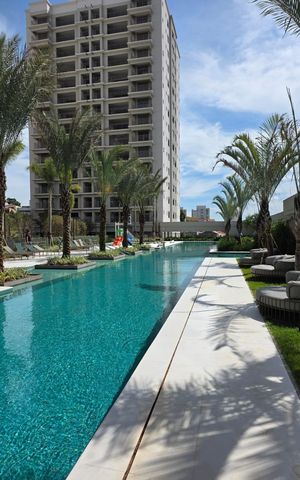 Apartamento à venda com 155m², 3 quartos e 2 vagas Apartamento à venda com 155m², 3 quartos e 2 vagasPiscina