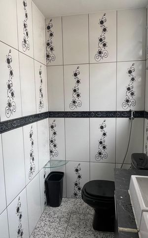 Apartamento à venda com 200m², 3 quartos e 1 vaga Apartamento à venda com 200m², 3 quartos e 1 vagaBanheiro daSuíte