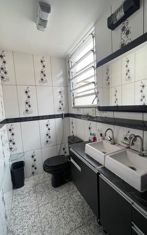 Apartamento à venda com 200m², 3 quartos e 1 vaga Apartamento à venda com 200m², 3 quartos e 1 vagaBanheiro daSuíte